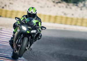 Ninja-ZX-10R-2019-12